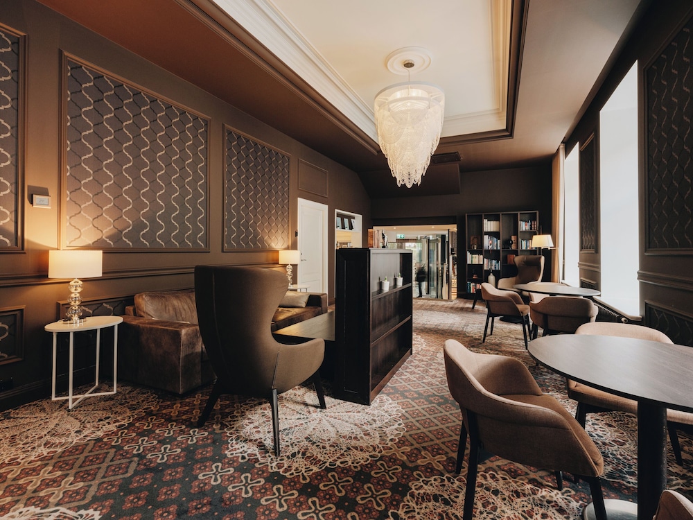 Lydia Hotel 50/70