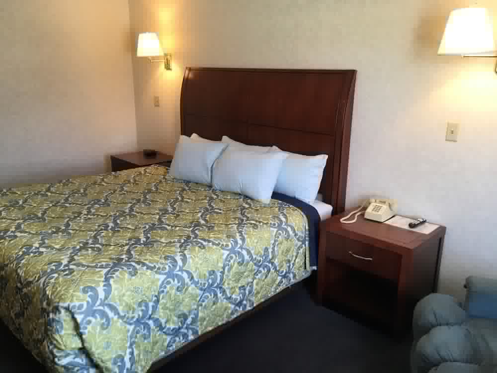 Americas Best Value Inn Decatur In 7/39