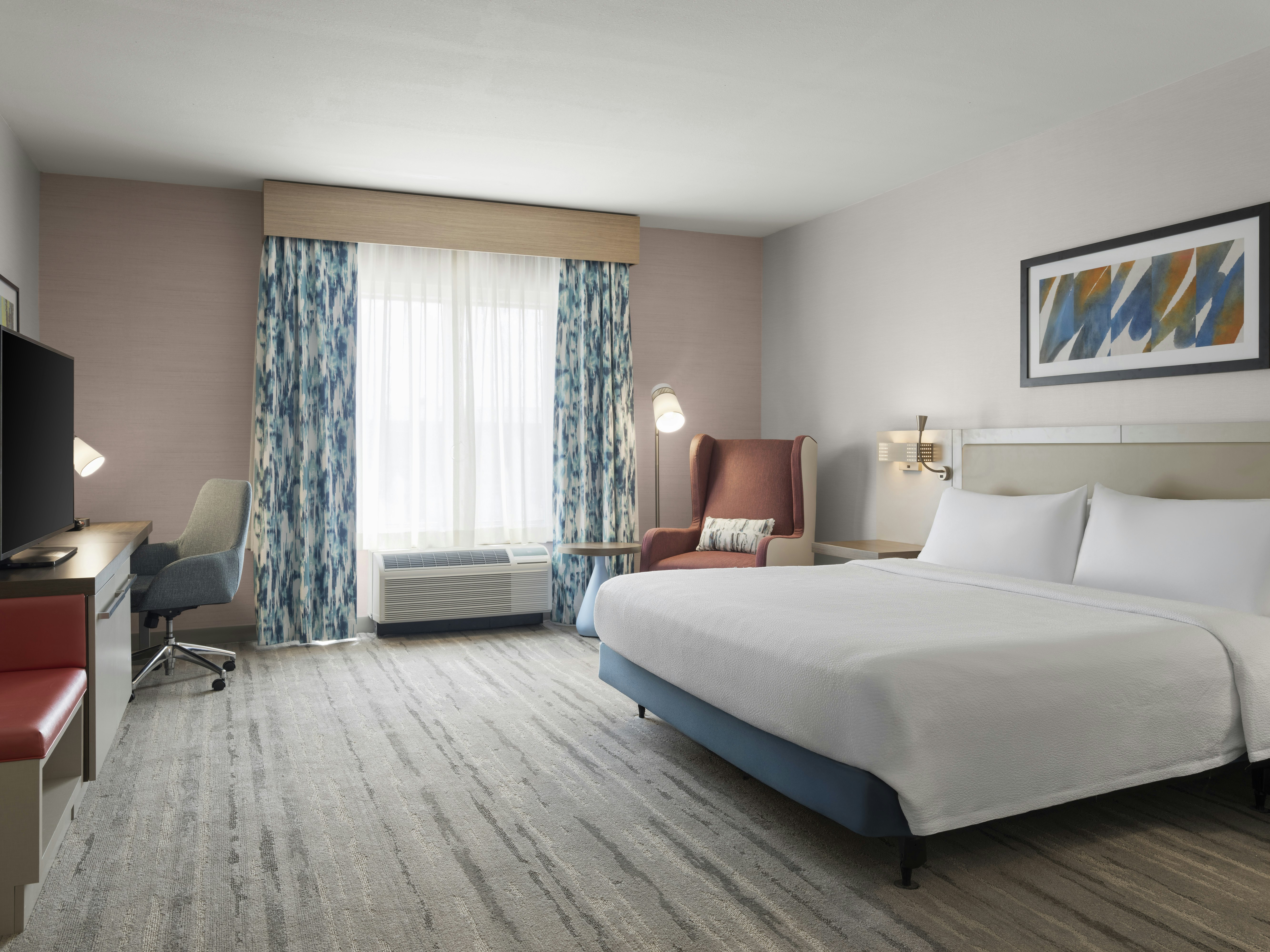 ROOM, KING BED, ACCESSIBLE