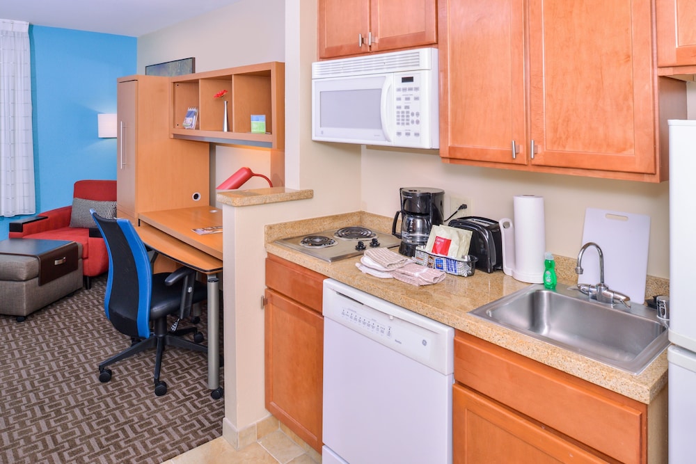 Towneplace Suites Thousand Oaks Ventura County 32/34