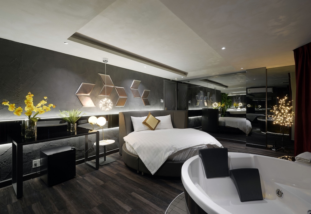 Bonita Signature Hotel 14/33