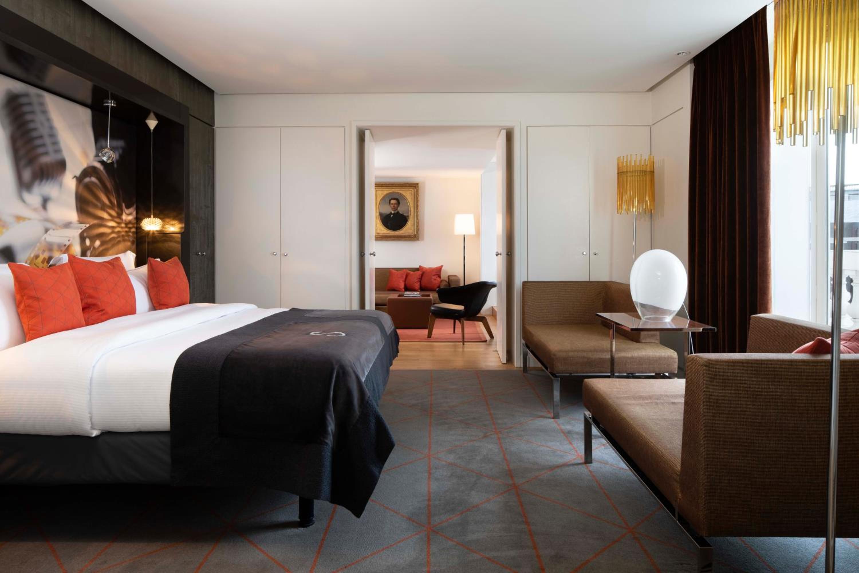 Eiffel Suite