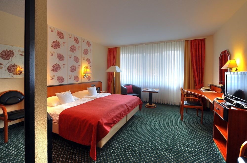 Best Western Plus Delta Park Hotel 18/53
