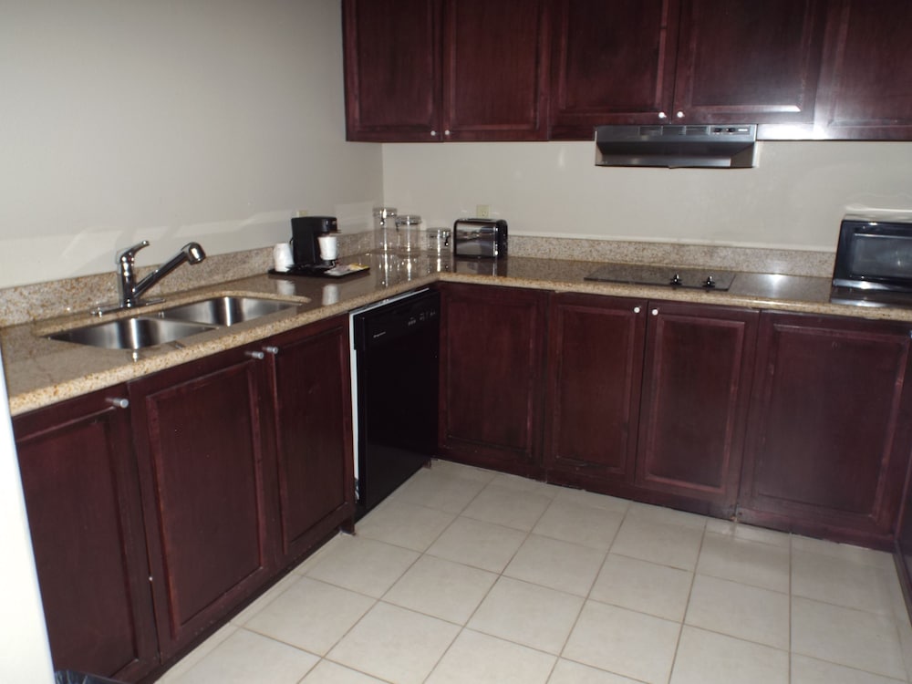 Baymont by Wyndham Columbus 3/37