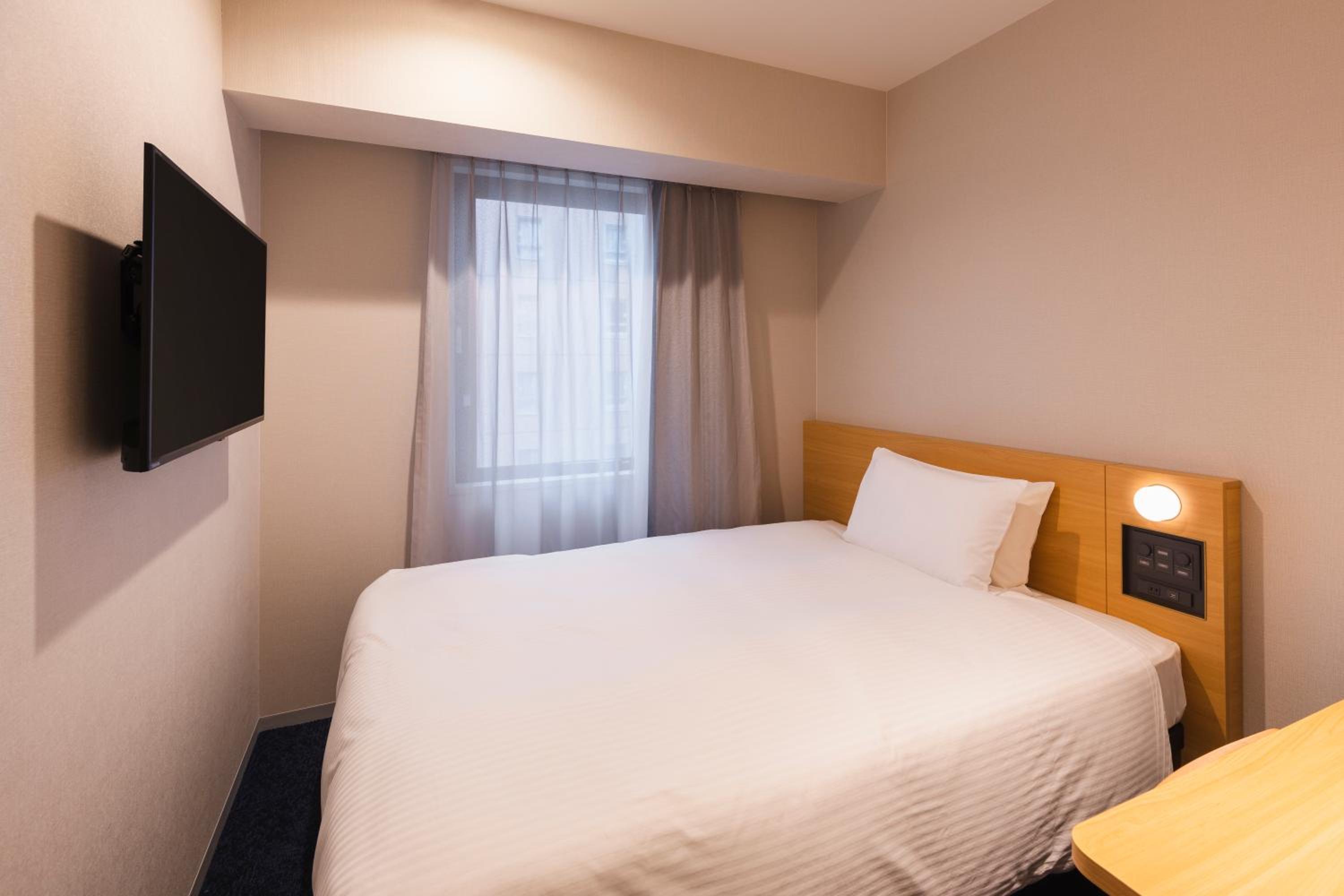 ECONOMY, DOUBLE BED