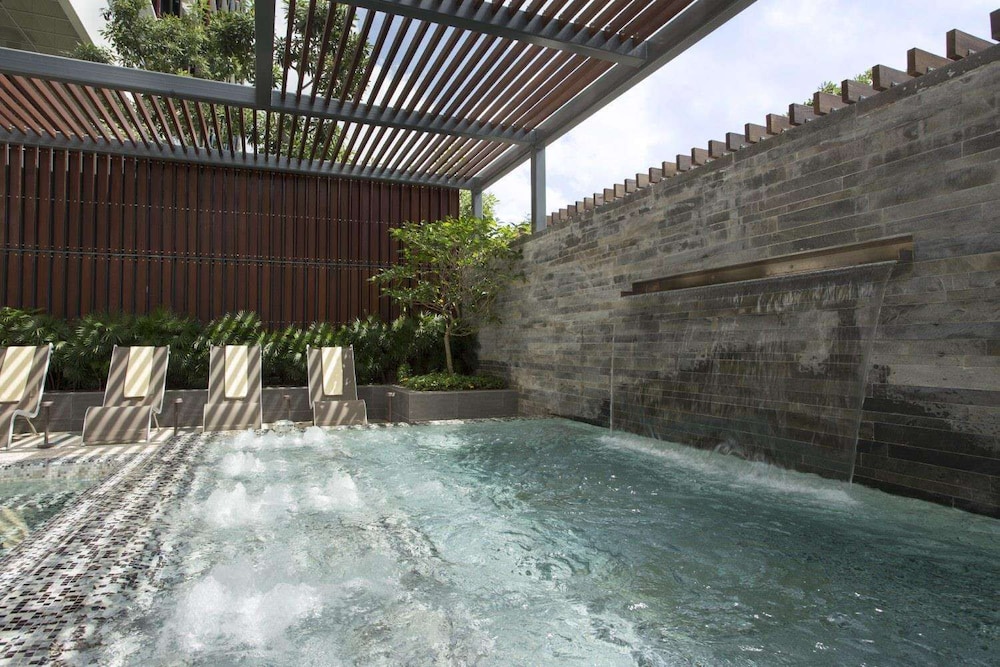 One Farrer Hotel 36/69
