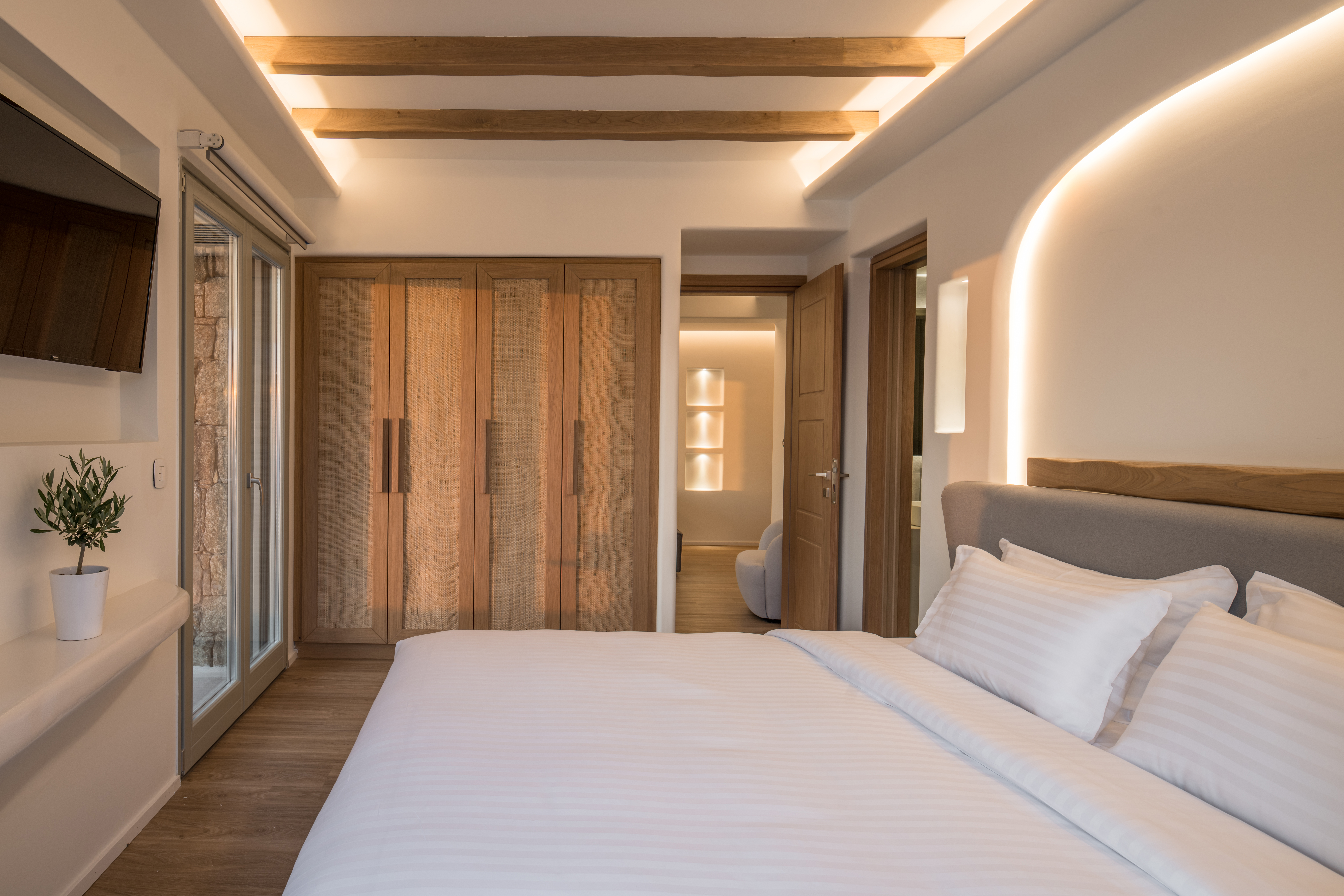HONEYMOON, SUITE, WITH POOL