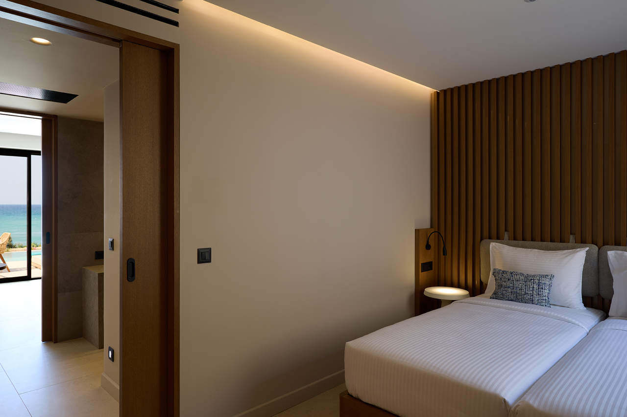 Oros Luxury Beach Resort 7/65