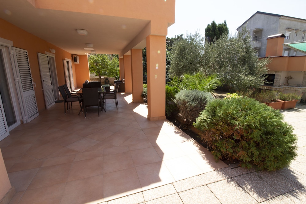 Studios & Rooms Fiesta 23/35