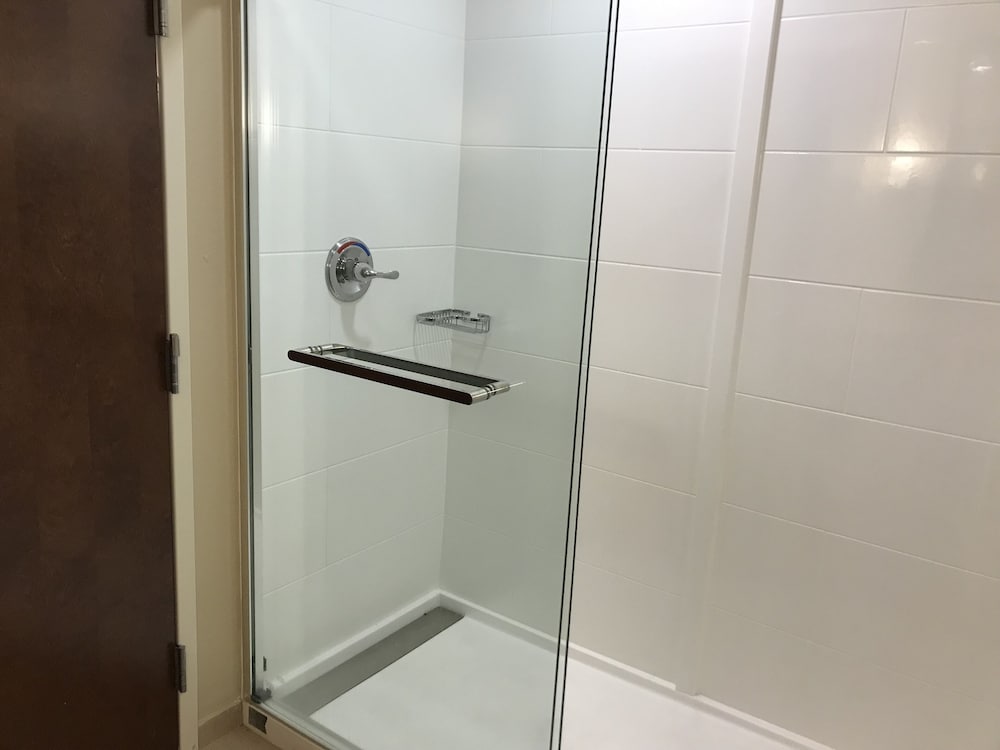 Comfort Suites Summerville 8/19