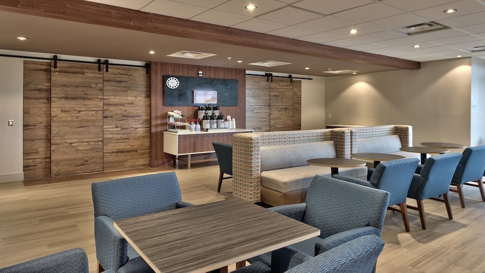 Holiday Inn Express & Suites Denver Northwest - Broomfield 31/51