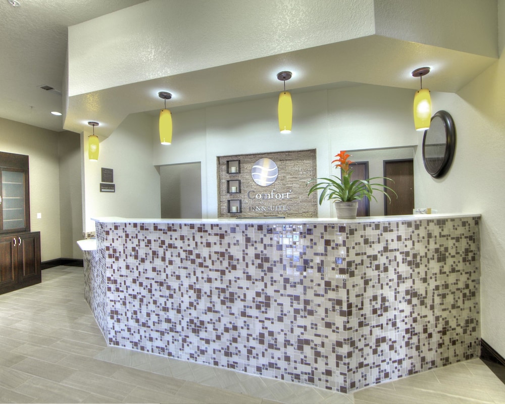 Comfort Inn & Suites Fort Worth West I-30 NAS JRB 6/40