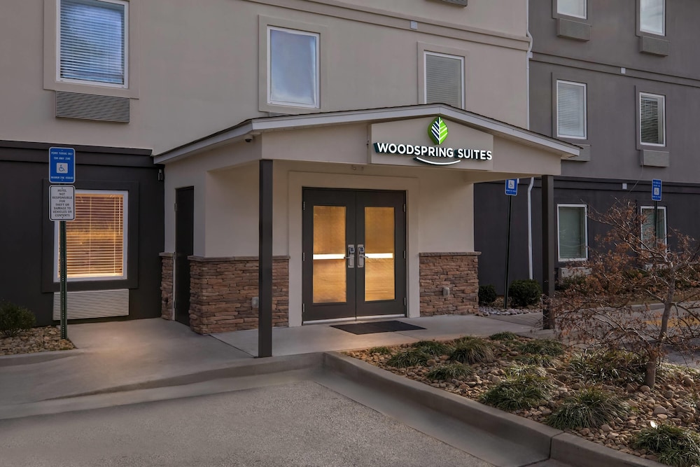 WoodSpring Suites Atlanta Airport 6/56