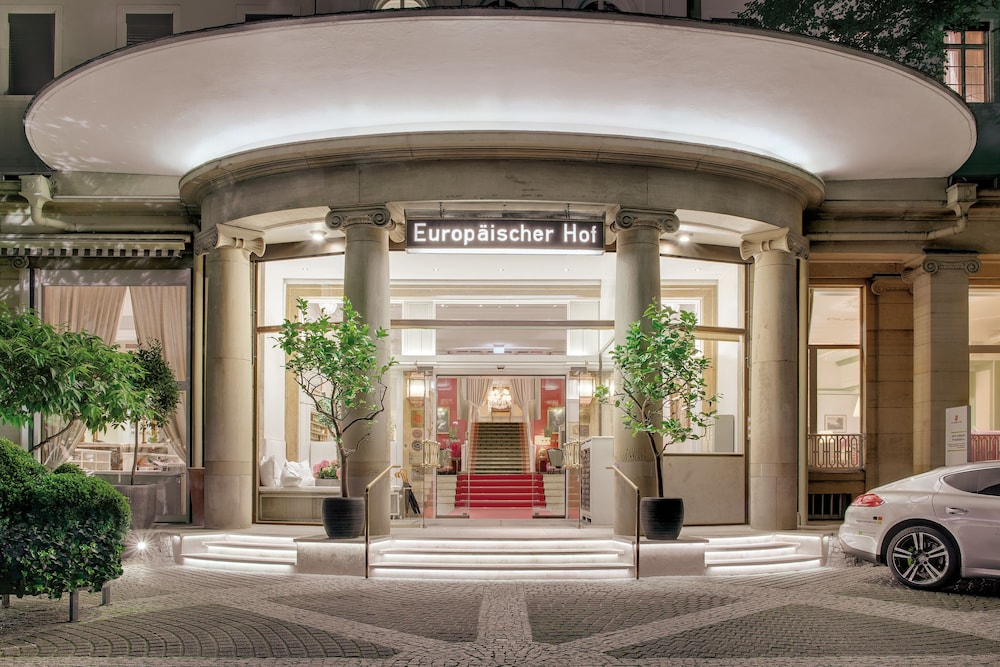 ホテル ヨーロピッシャー ホフ ハイデルベルク 写真1