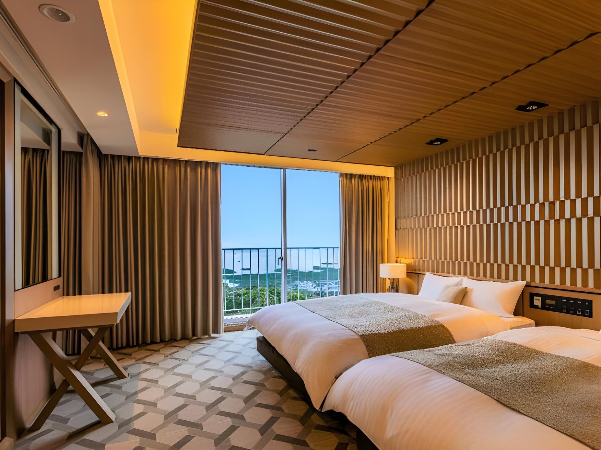Suite, Twin Beds, Ocean View, Bathtub