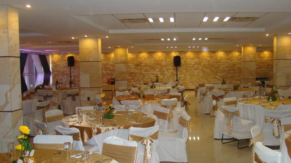 La Finca Resort Hotel And Spa 19/37