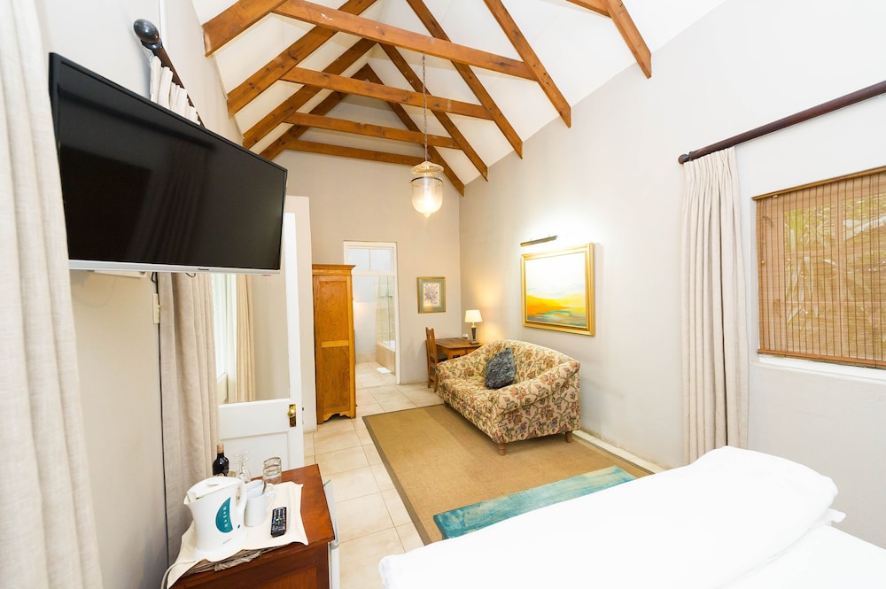 Osborne House - Guest House 20/72