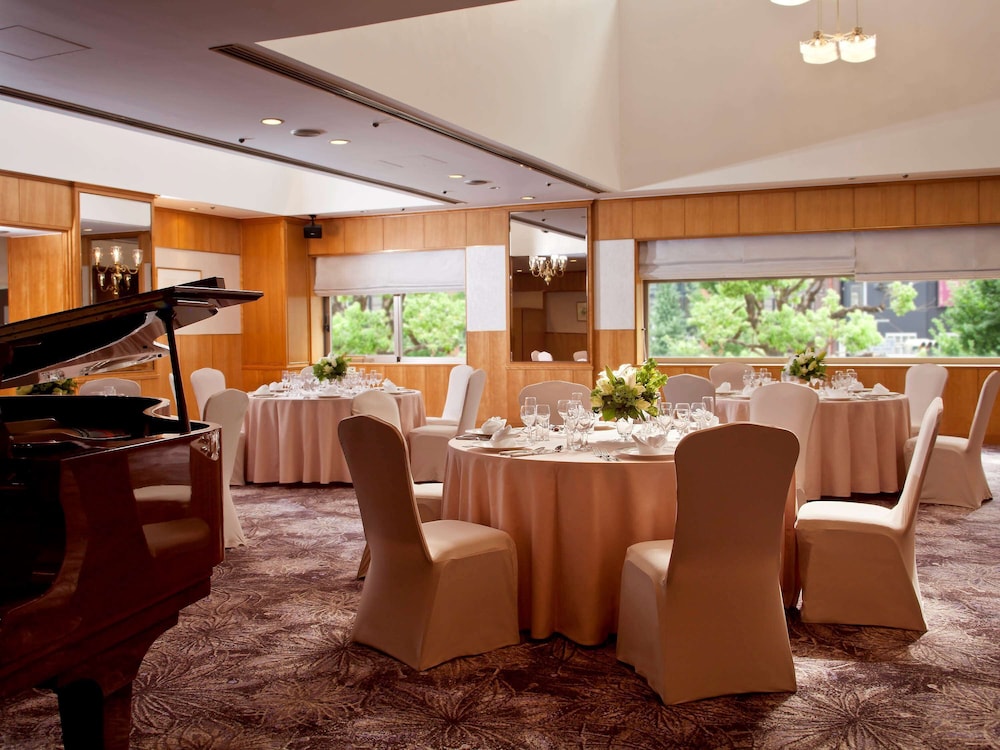 Mercure Nagoya Cypress 40/61