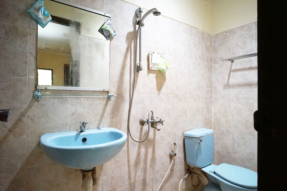 OYO 2015 Bandara Hotel Balikpapan 45/46