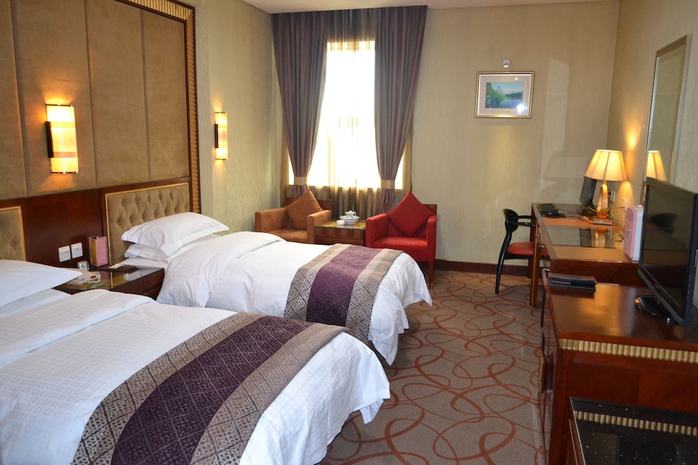 Beijing Guangxi Hotel 17/50