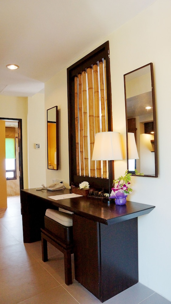 Palm Galleria Resort 49/71