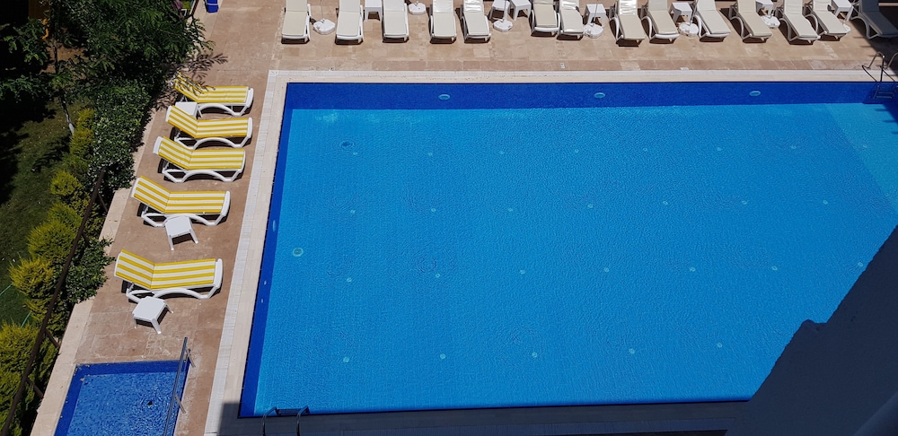 Troas Beach Hotel 45/59