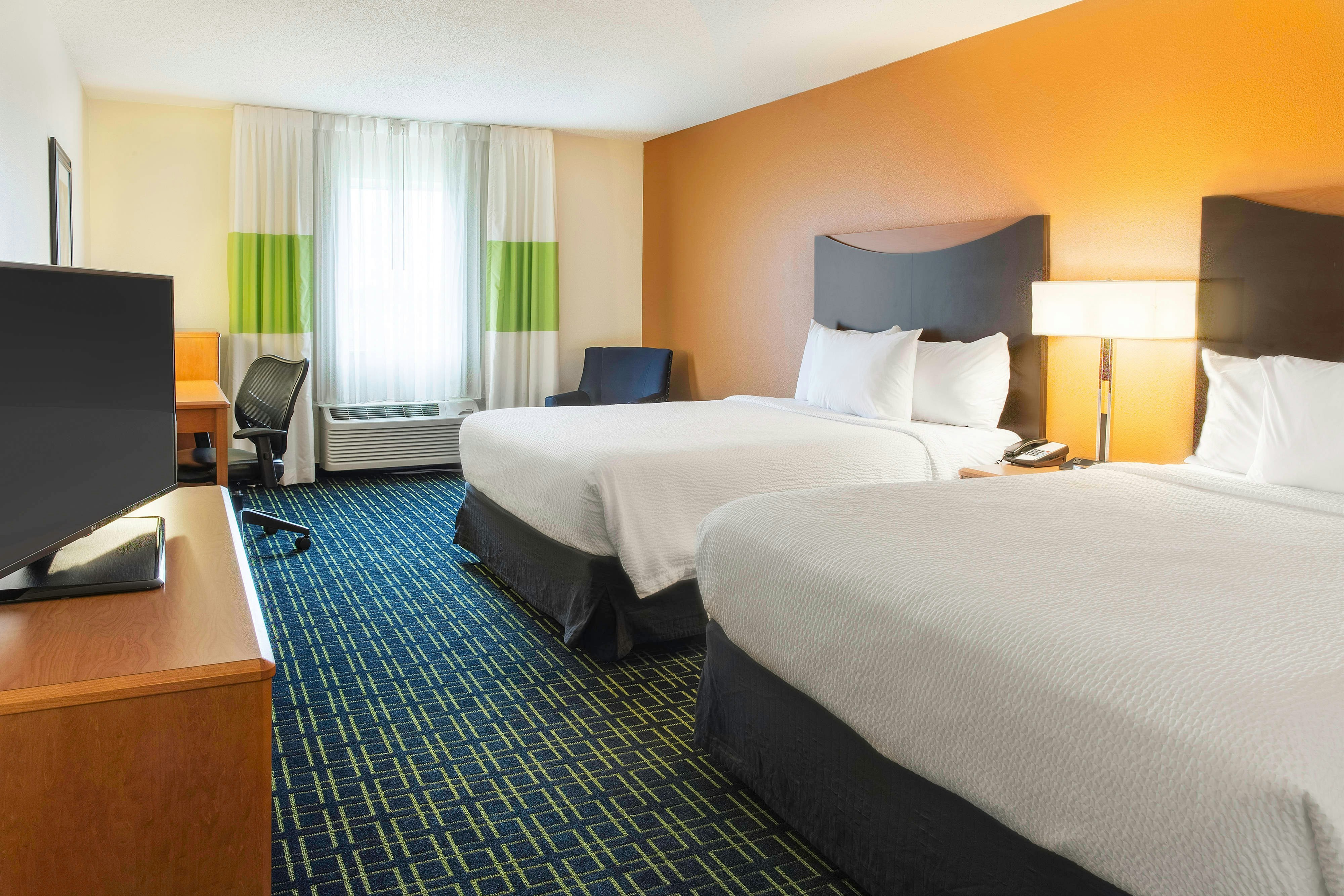 room, 2 queen beds