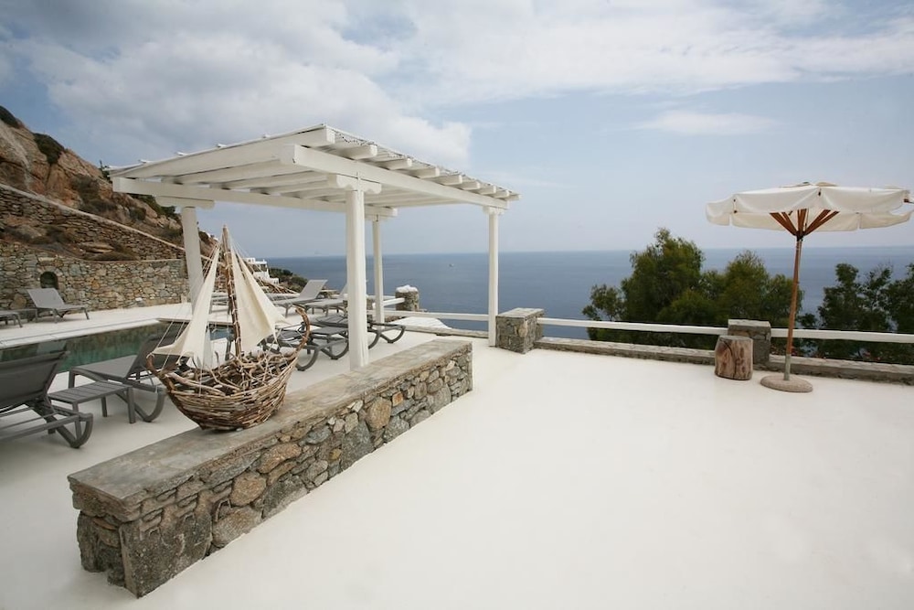 Atlantis Beach Residence 35/50