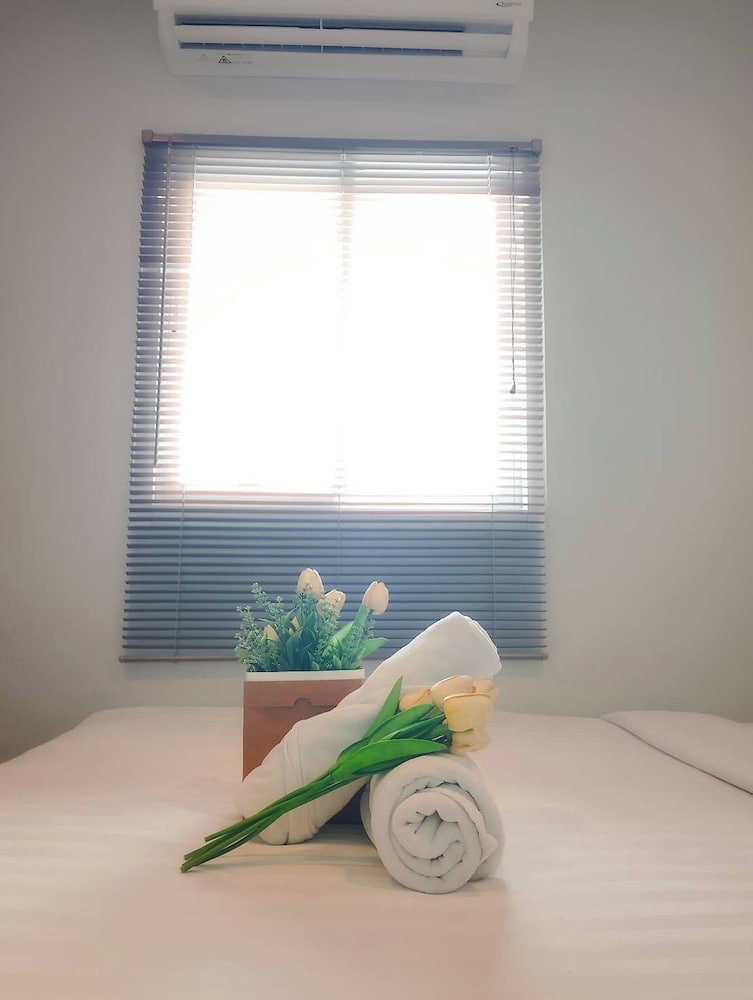 De Lux Bangkok Hotel 46/52