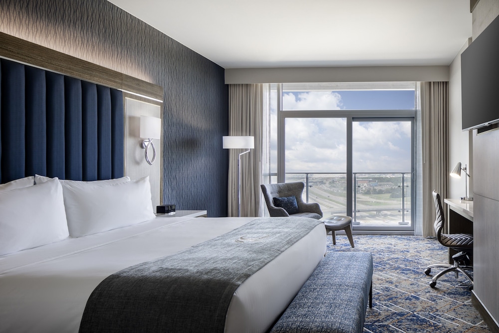 Premium, King Bed, Sky Tower