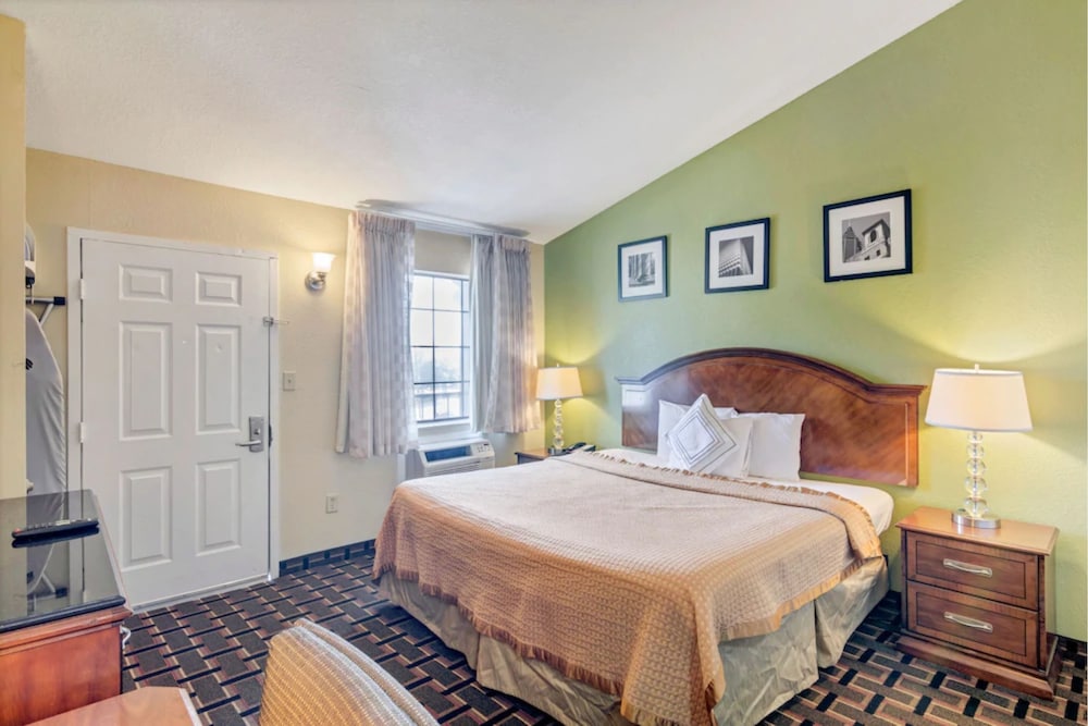 Savannah Garden Hotel 14/41