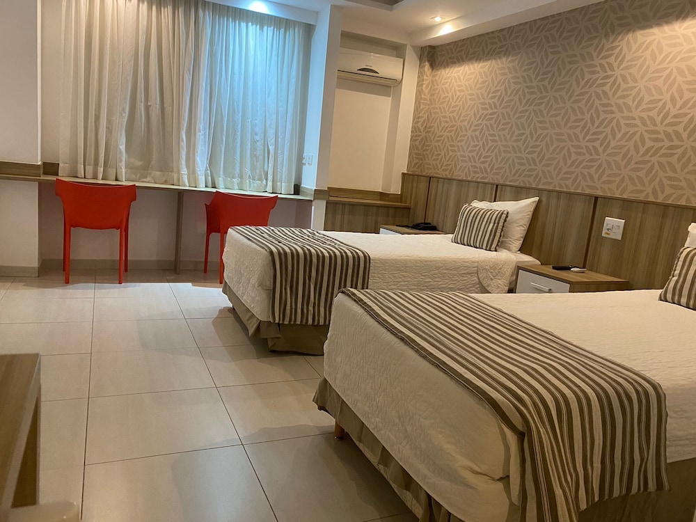 Paradiso Macae Hotel 24/60