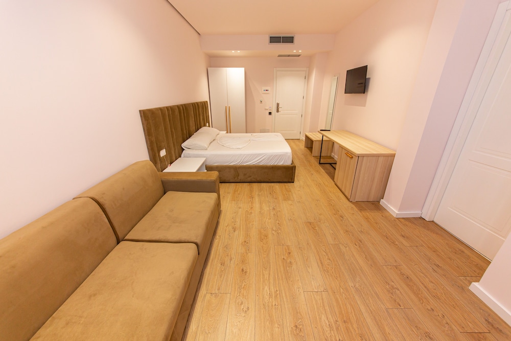 Hotel Alion 17/48