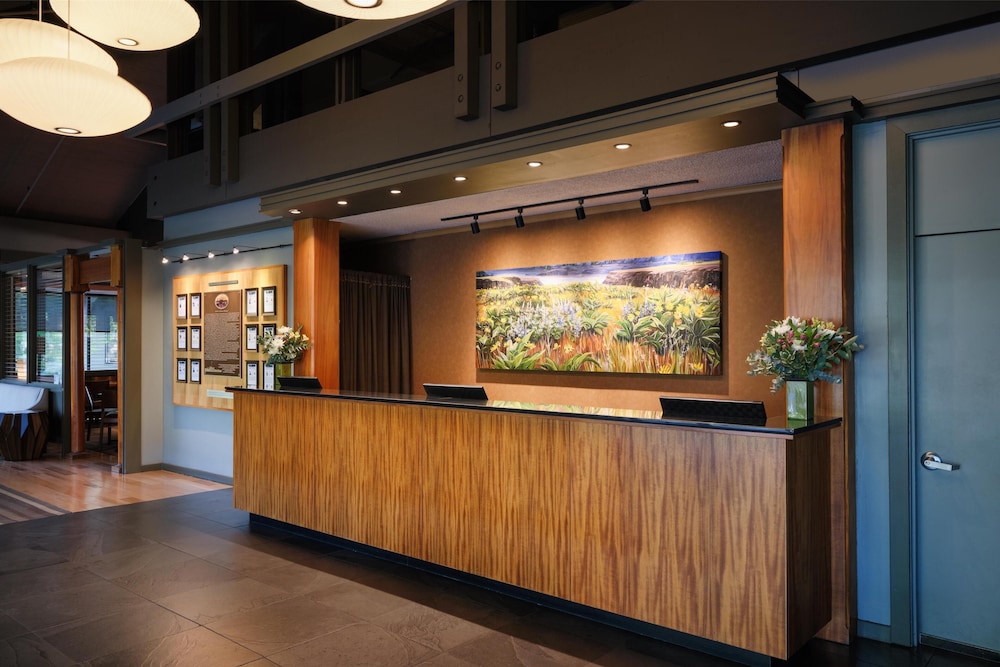 Lobby at Best Western Plus Hood River Inn, HOOD RIVER - OR