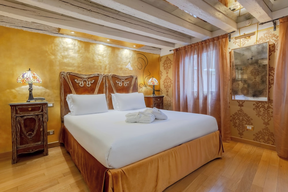 Ca Dell Arte Hotel 25/71