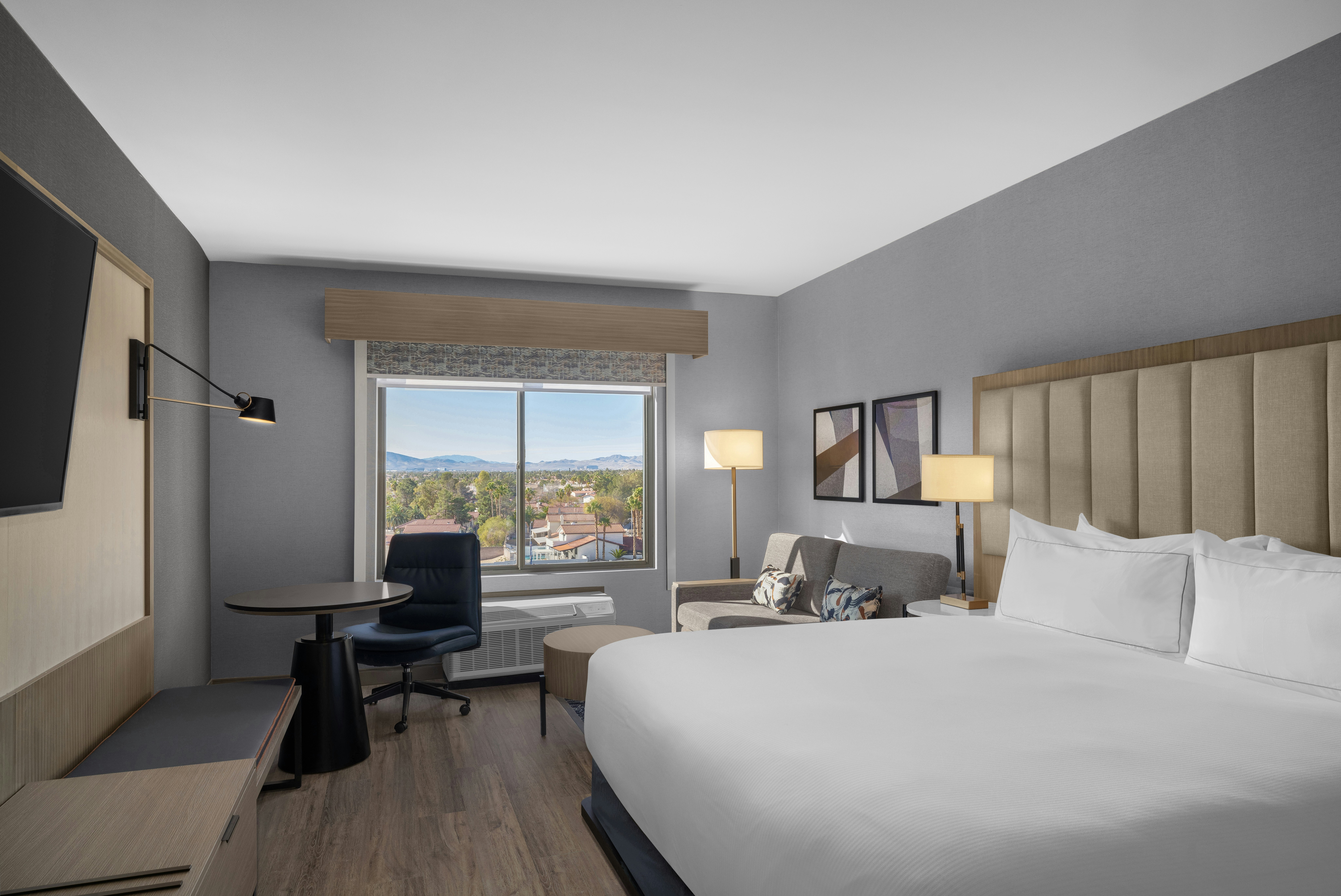 ROOM, KING BED, ACCESSIBLE