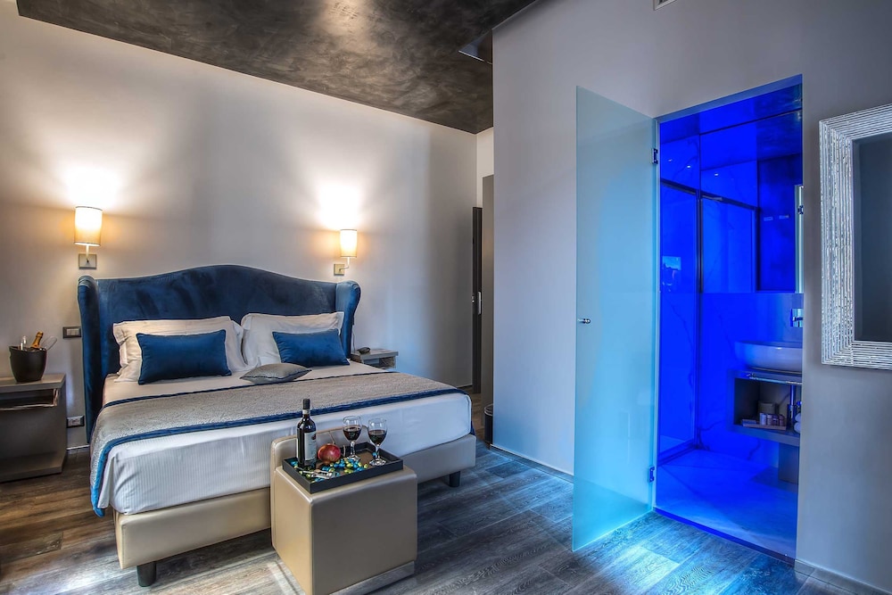 Colonna Suite 32/78
