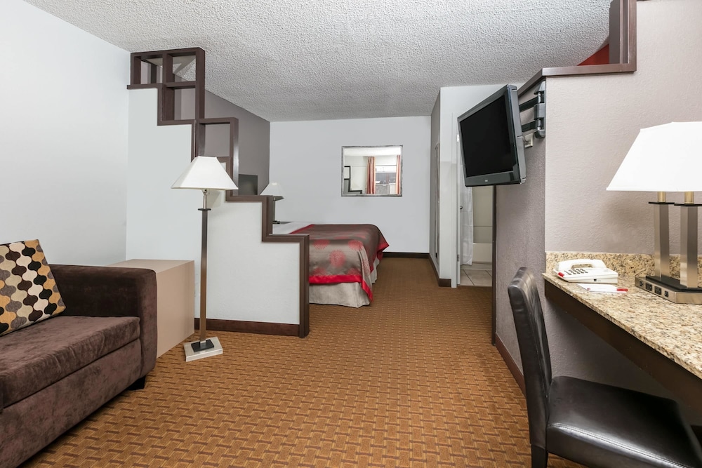Ramada By Wyndham El Paso 22/38