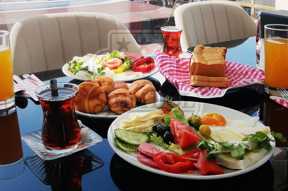 Sembol Hotel 42/46