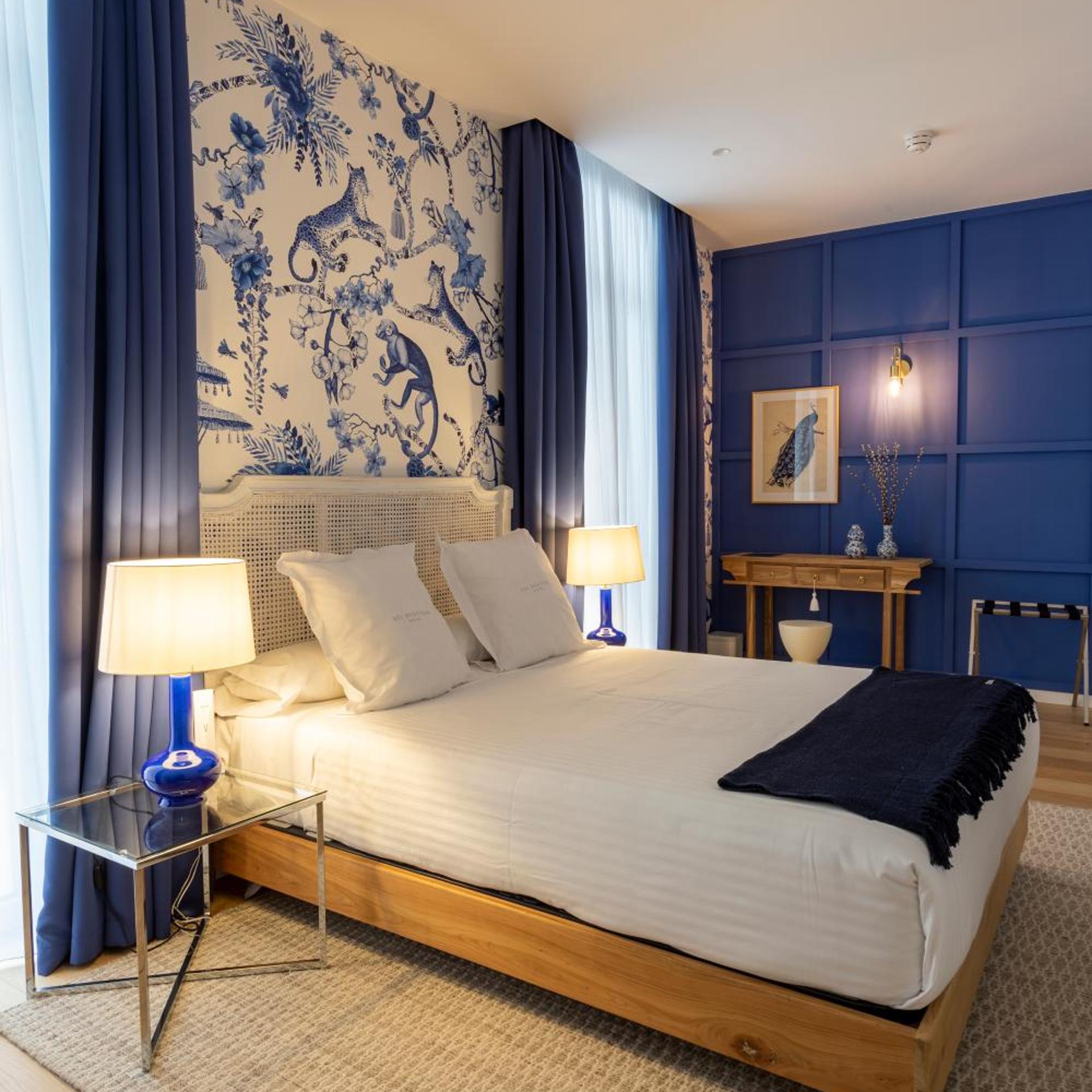 Deluxe, Double Bed