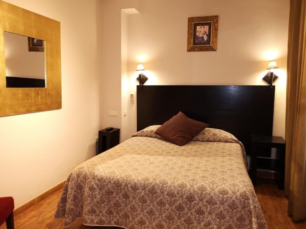 Hostal Tres Soles 18/50
