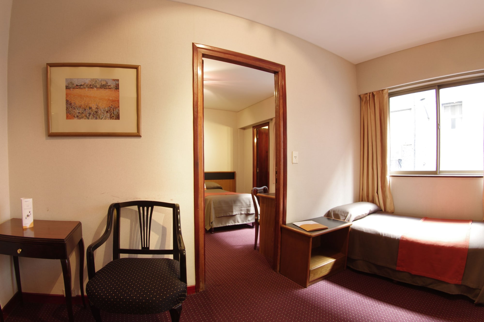 ROOM, TRIPLE
