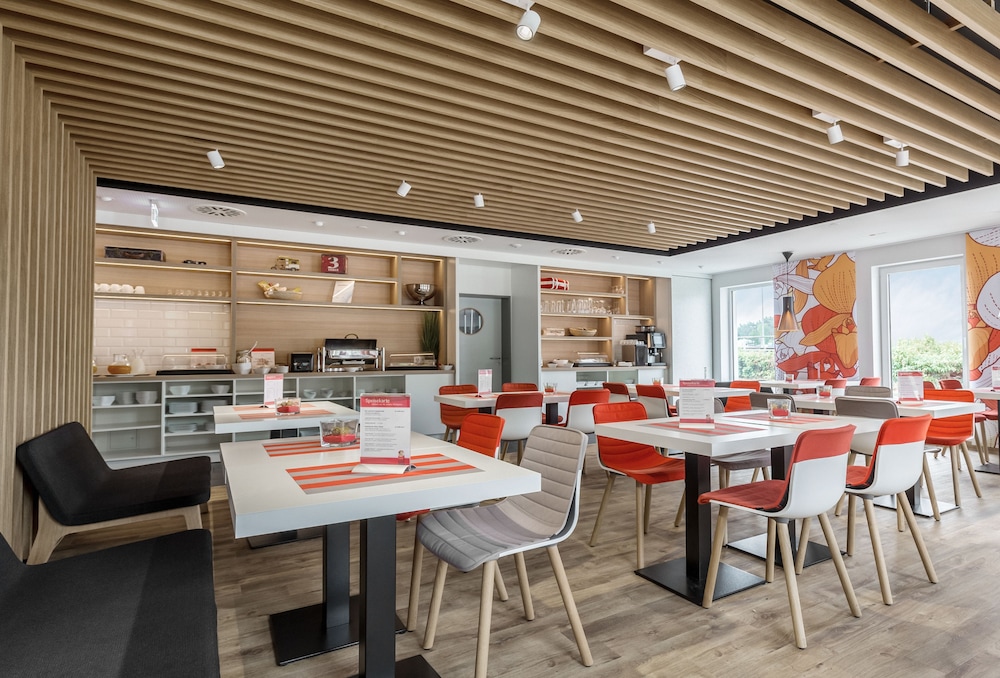 SERWAYS HOTEL WEISKIRCHEN 42/58