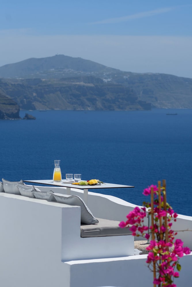 Echoes Luxury Suites By Canvas - Adults Only 32/50