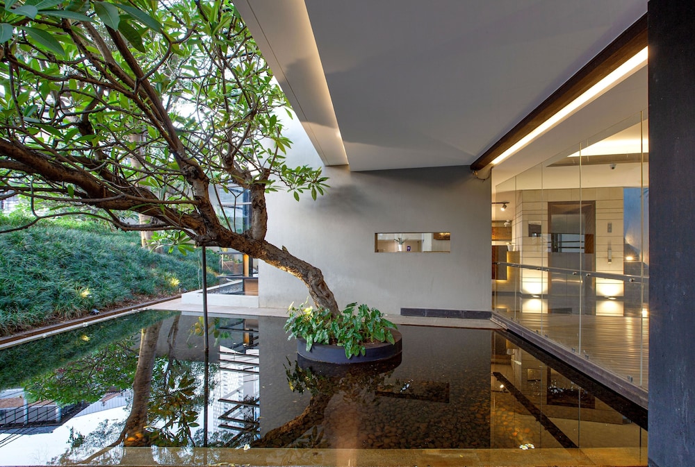 MIERS Kuningan, ARTOTEL Curated 8/38