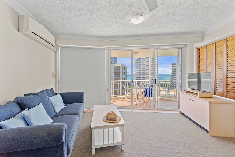Surf Parade Resort 44/76