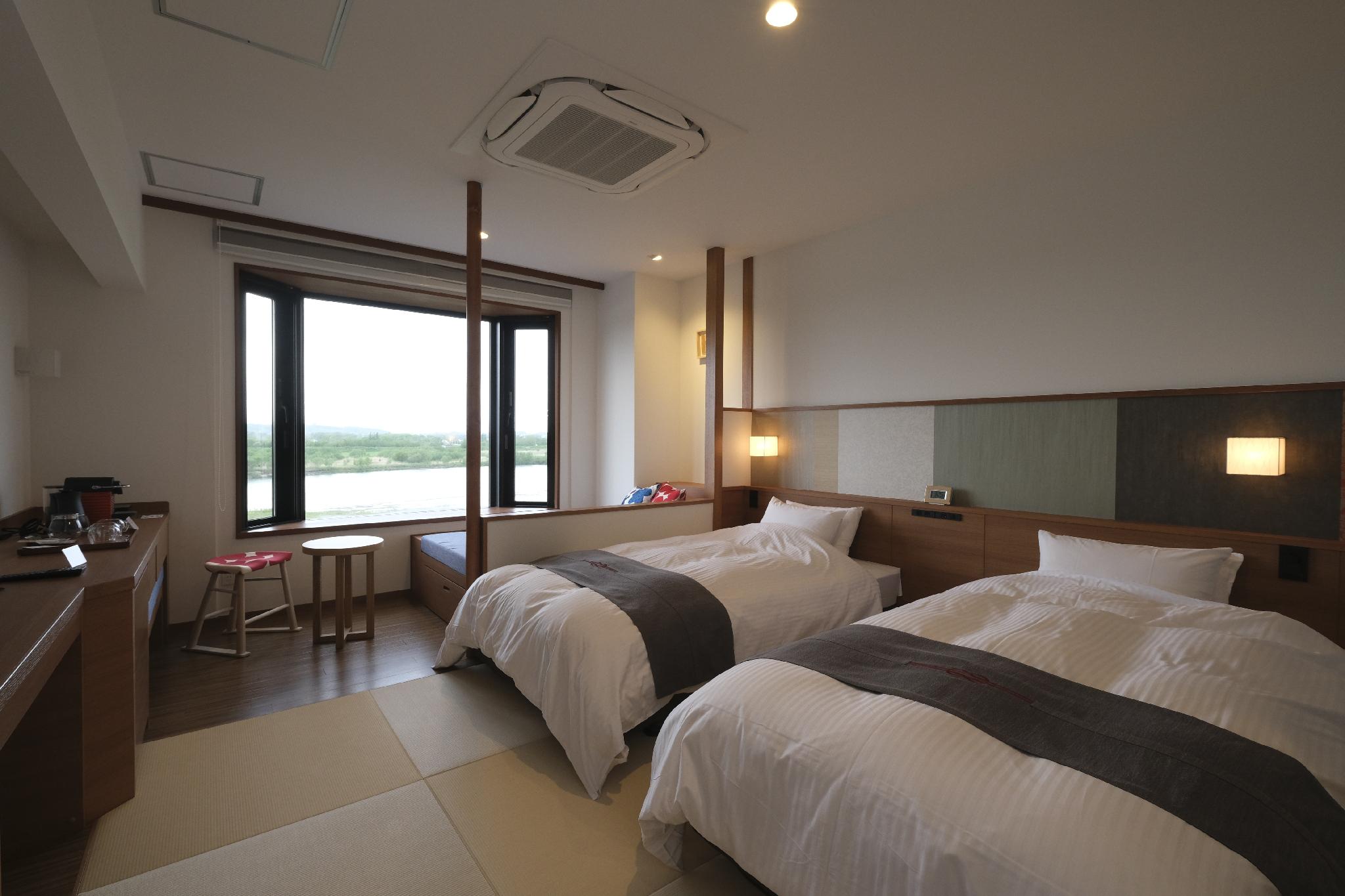 River, Futon Bed, Twin Beds, with View, Sofa