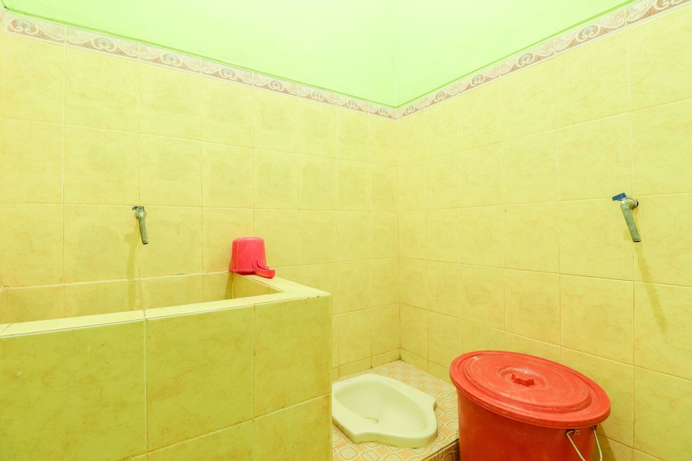 Penginapan Roro Mendut by ZUZU 45/50