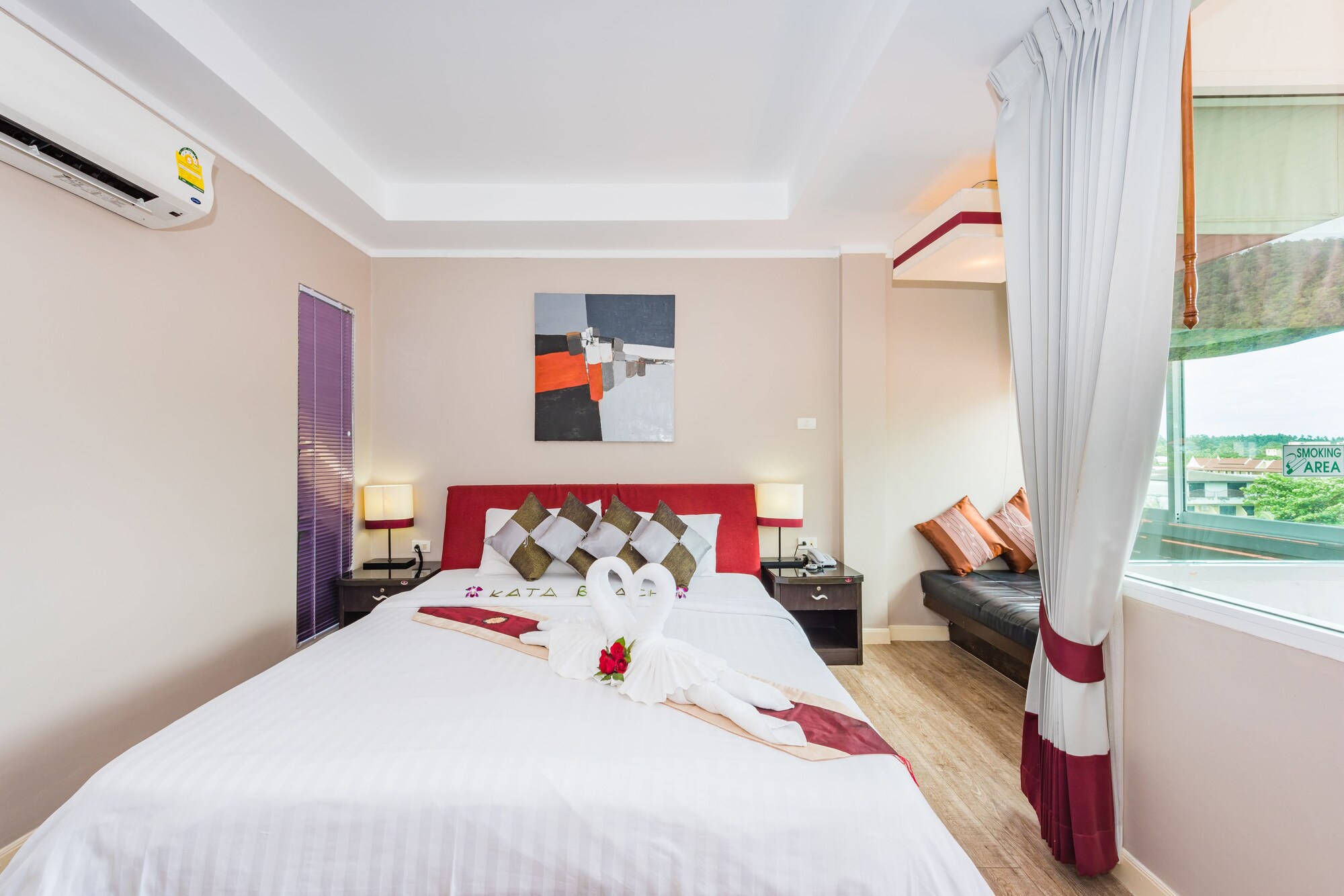 1 BEDROOM, SUPERIOR, DOUBLE BED, CITY VIEW