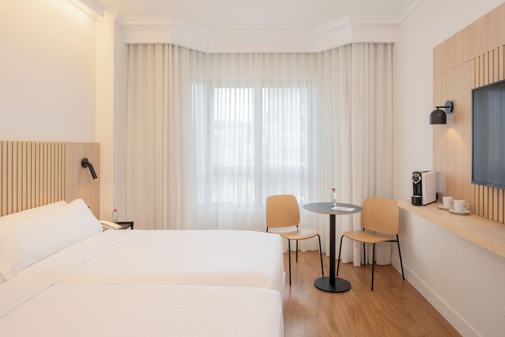Standard, Hotel Vigo Los Galeones Affiliated By Melia 5/10